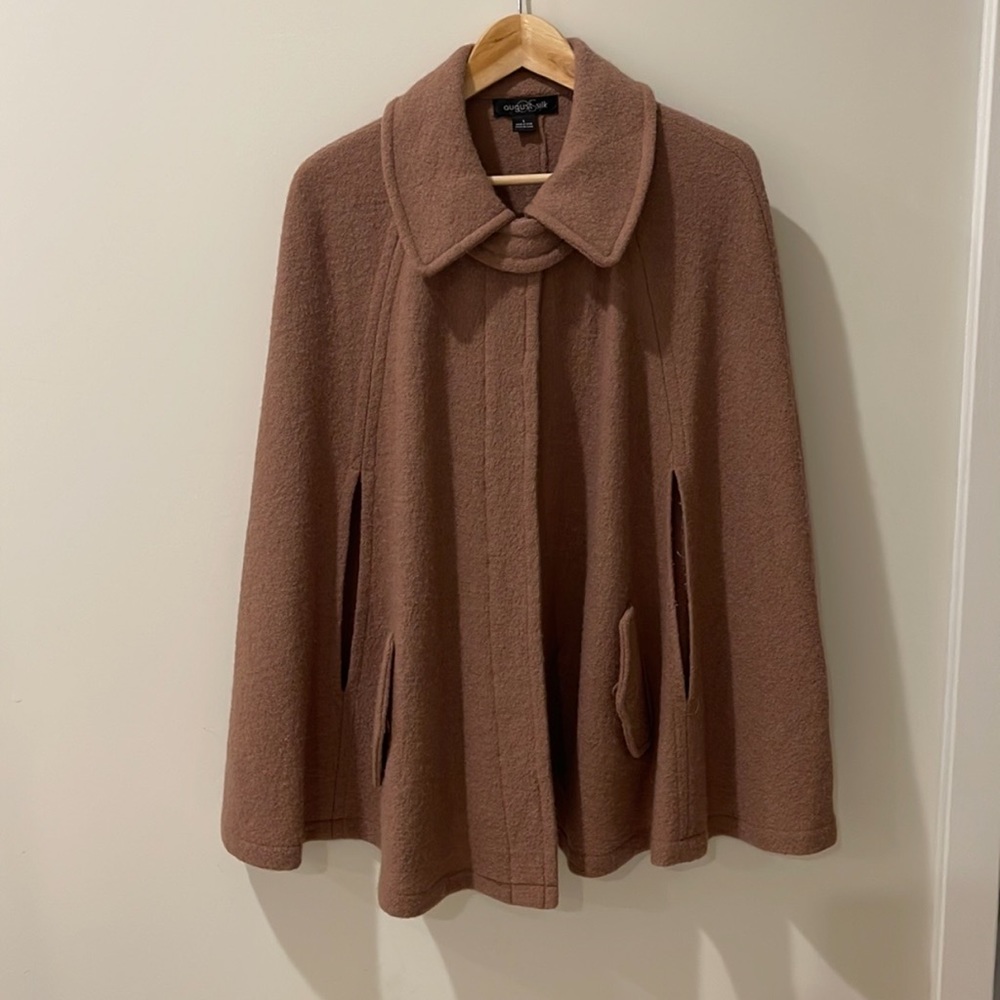 August Silk 100% Wool Brown Cape / Size L